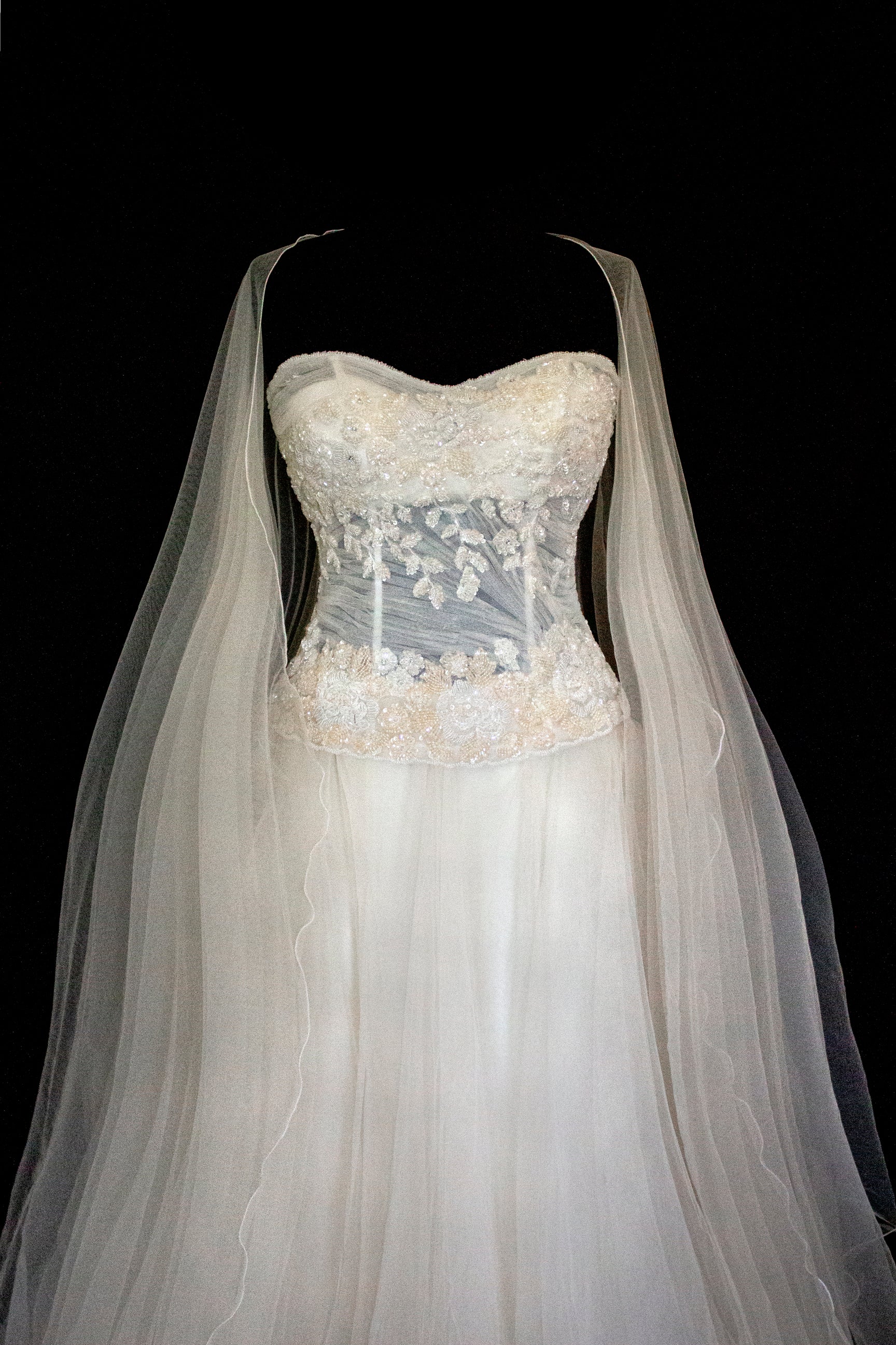 361 - VINTAGE PRINCESS WEDDING DRESS: ECRU SILK TULLE GOWN WITH EMBROIDERED STRAPLESS BODICE