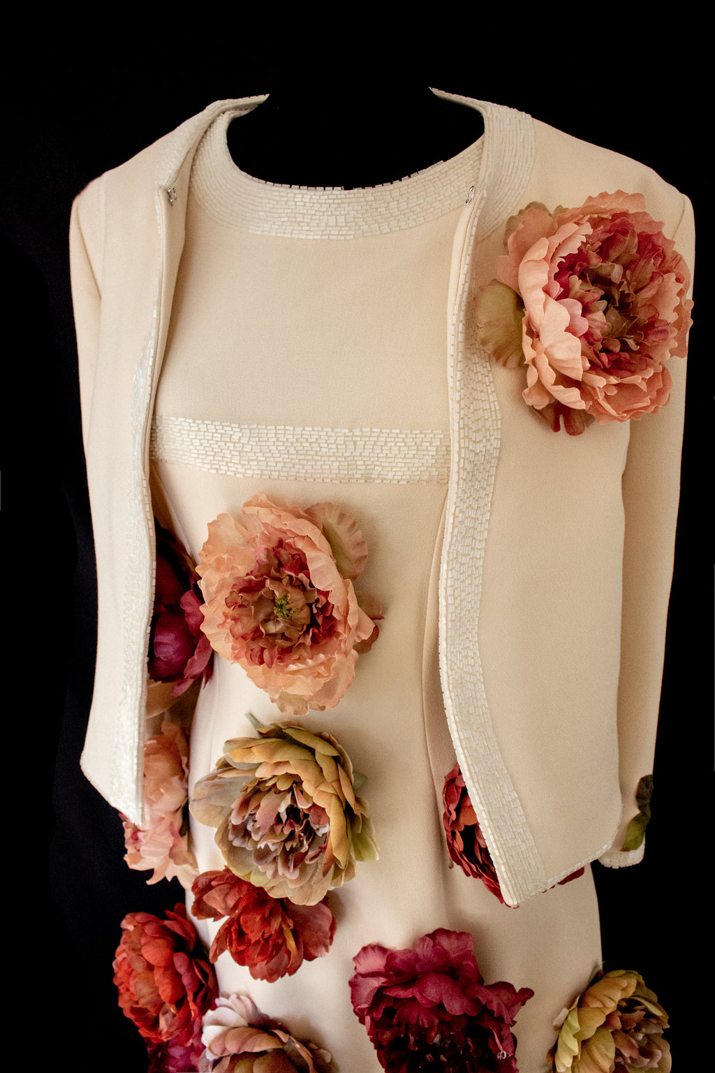 326 - SUSTAINABLE VINTAGE BRIDAL SET: WOOL CREPE DRESS & JACKET WITH COLORFUL PEONIES