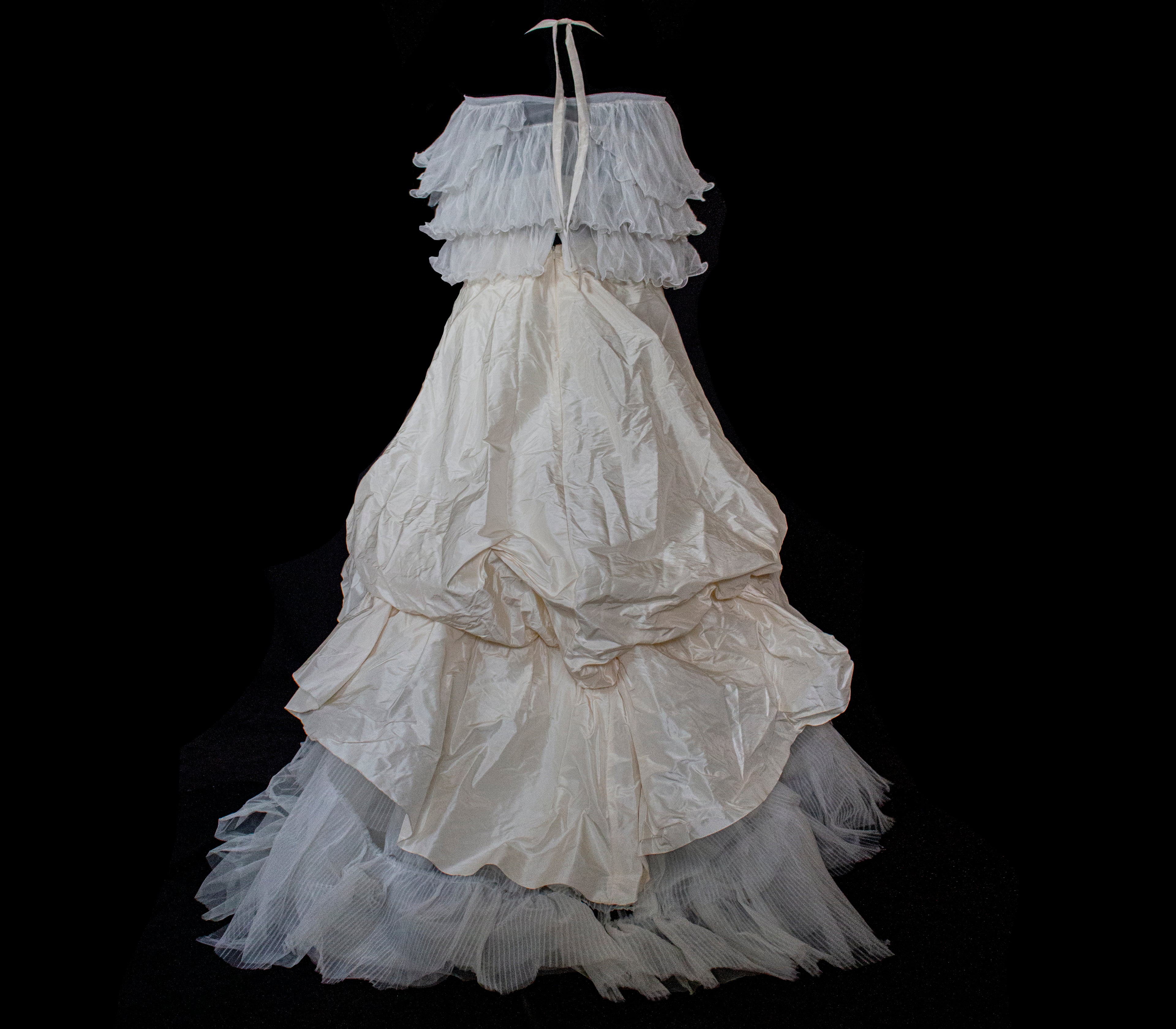 335 - ROMANTIC CREAM SILK TAFFETA VINTAGE WEDDING DRESS: UNIQUE 3-PIECE BALL GOWN WITH RUFFLED CLOUD CAPE - Vague atelier