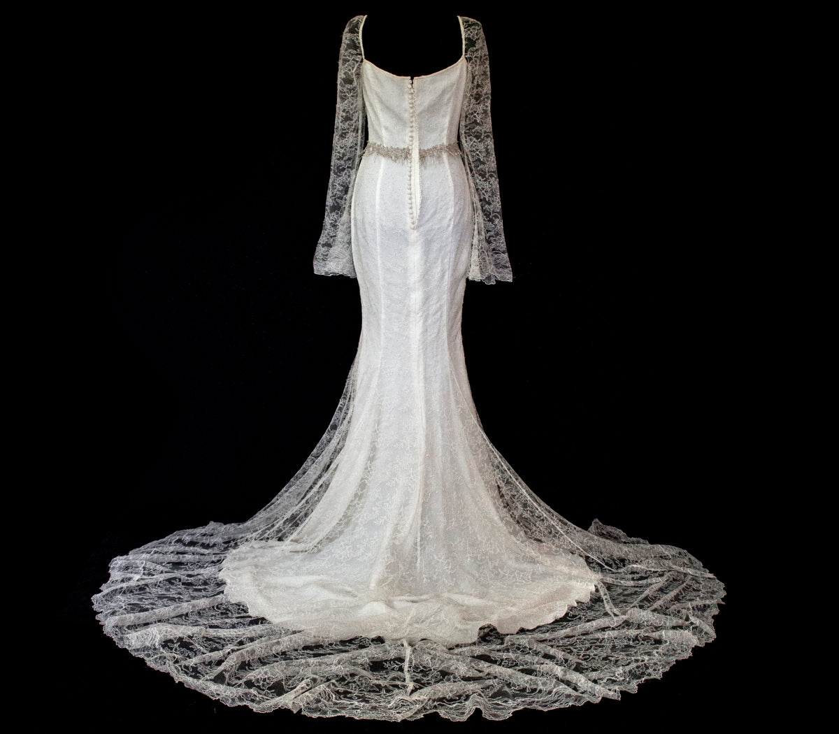 Vintage Chantilly Lace Mermaid Wedding Dress | Full Train Gown - 379