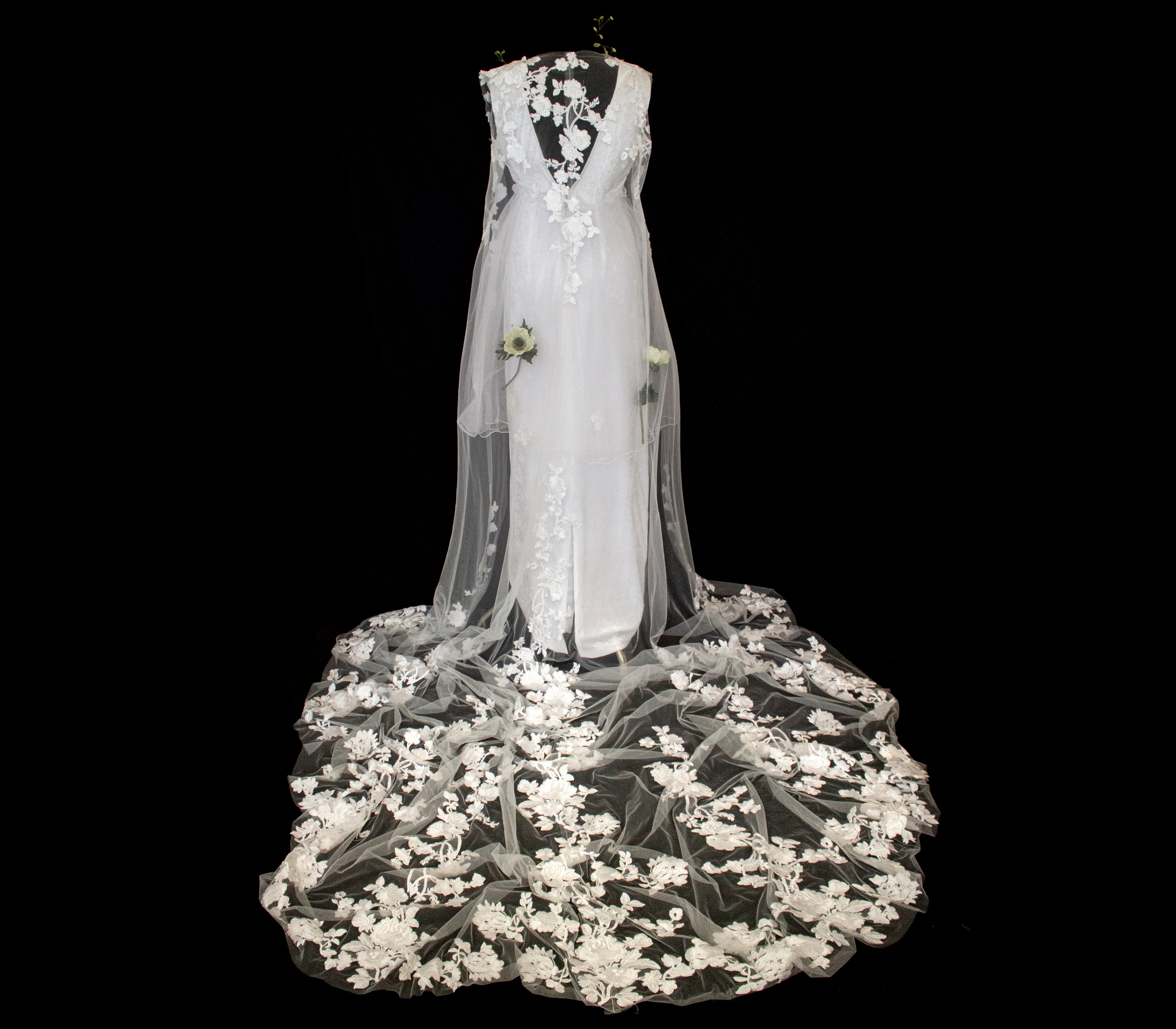 350 - UNIQUE VINTAGE UPCYCLED WEDDING DRESS: PEARL GREY VELVET SHEATH WITH TUTU & MAXI EMBROIDERED BRIDAL CAPE, SPRING BOHO STYLE - Vague atelier