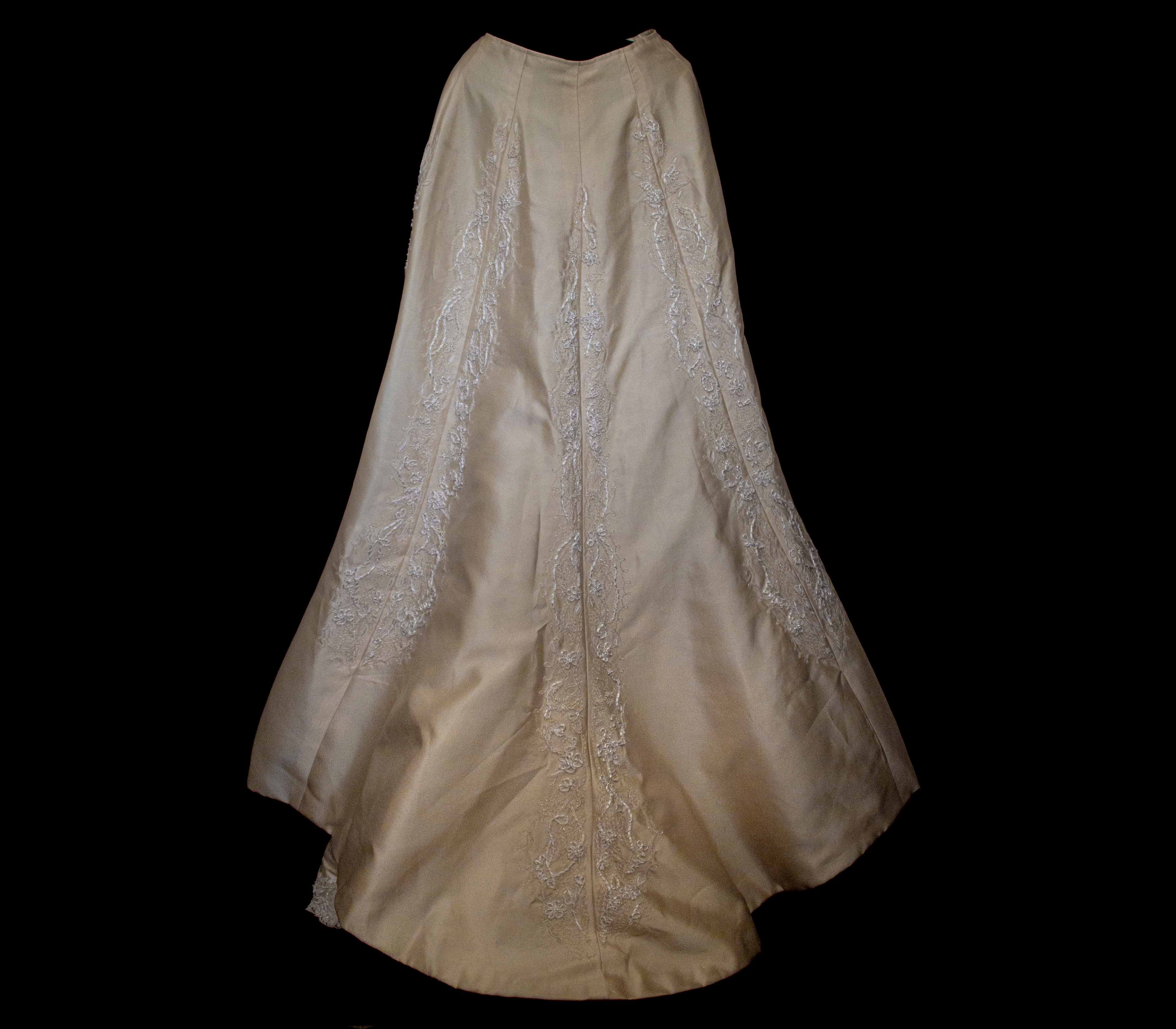 334 - IVORY SILK MIKADO VINTAGE WEDDING DRESS: COLUMN GOWN WITH EMBROIDERED CAPE & CRYSTALS - Vague atelier