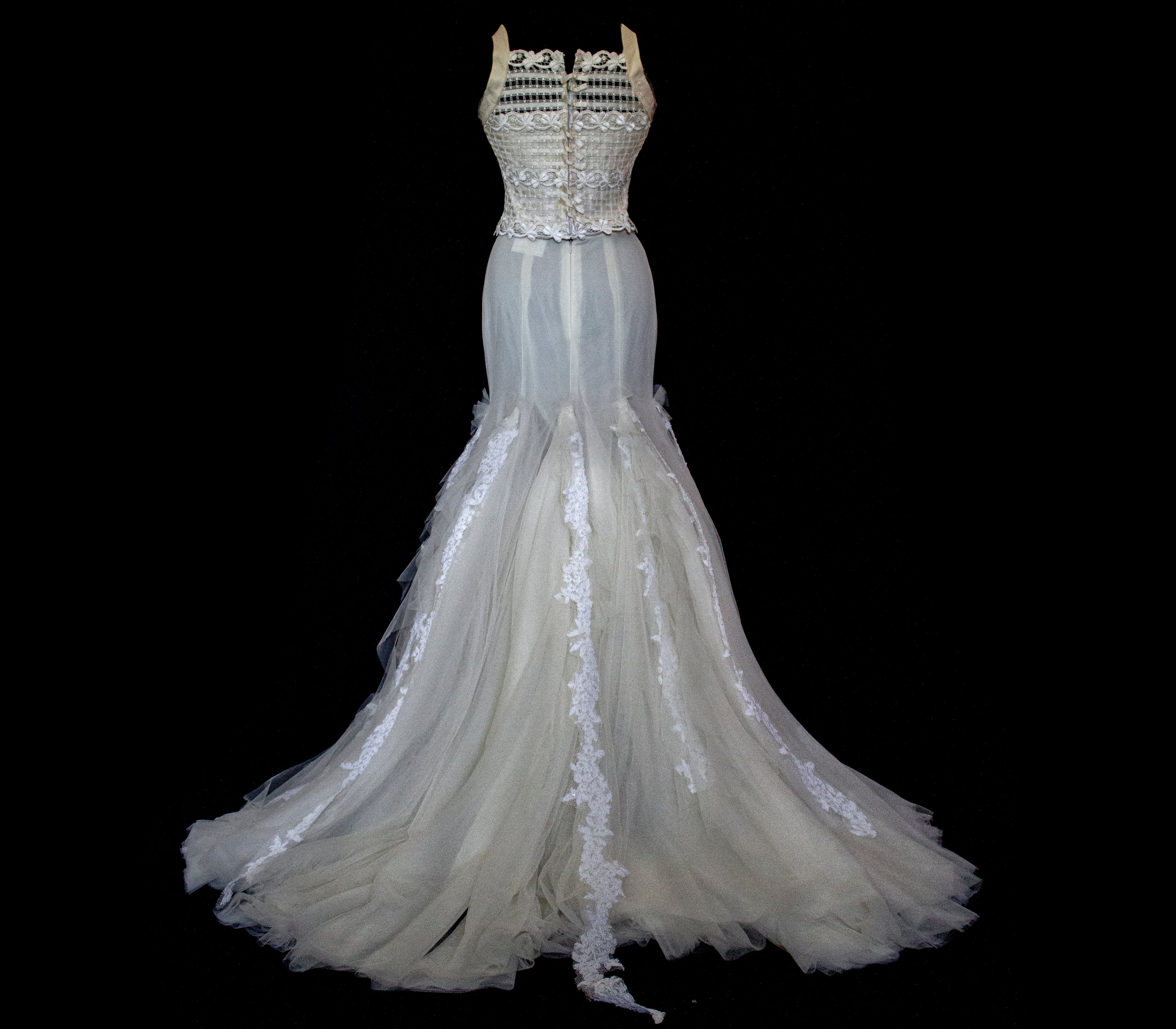 364 - VINTAGE 90s UPCYCLED TULLE AND MACRAME WEDDING DRESS: 2-PIECE ROMANTIC GOWN WITH FLOREAL LACE