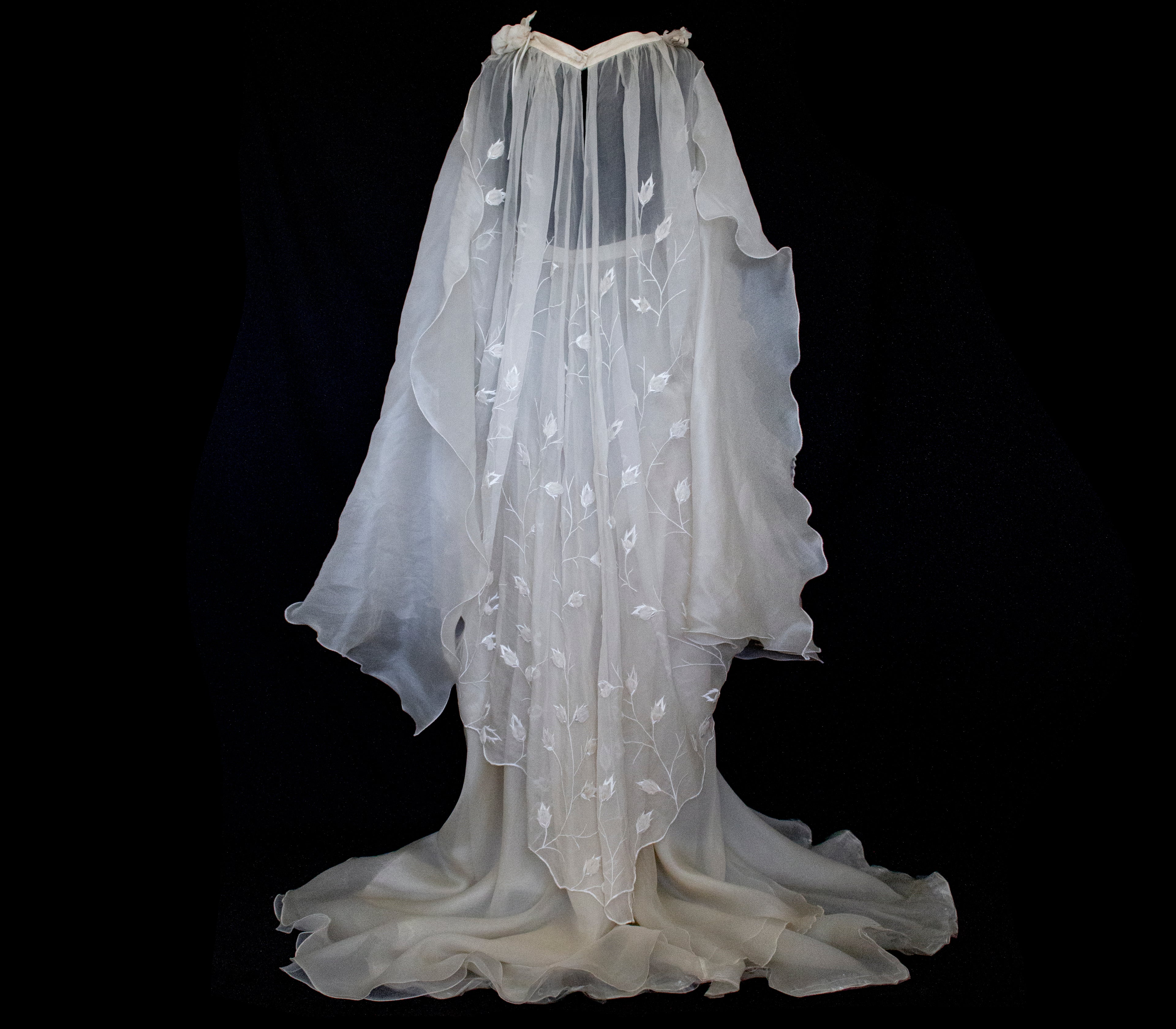 323 - BUCOLIC SILK ORGANDIE WEDDING SET: VINTAGE BUTTERFLY CAPE & DRAPED SKIRT - Vague atelier