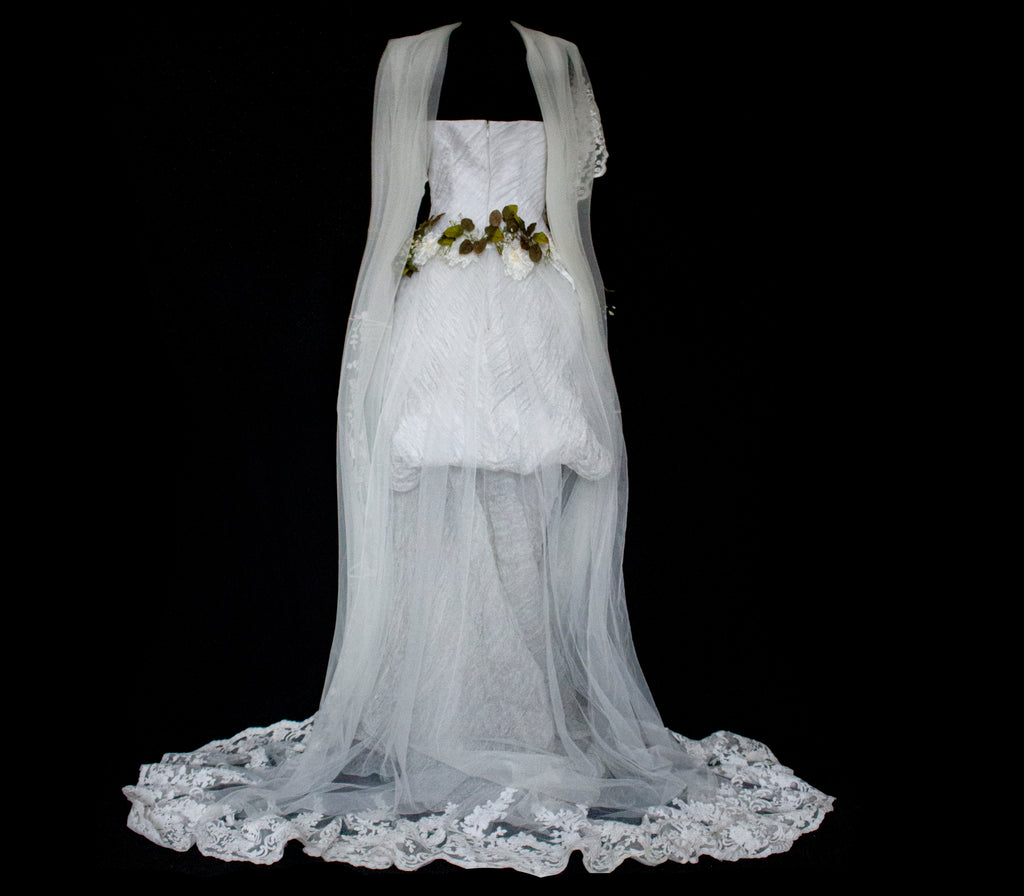324 - PEARL GREY VINTAGE WEDDING DRESS: A ROMANTIC & UNIQUE BUCOLIC MASTERPIECE - Vague atelier