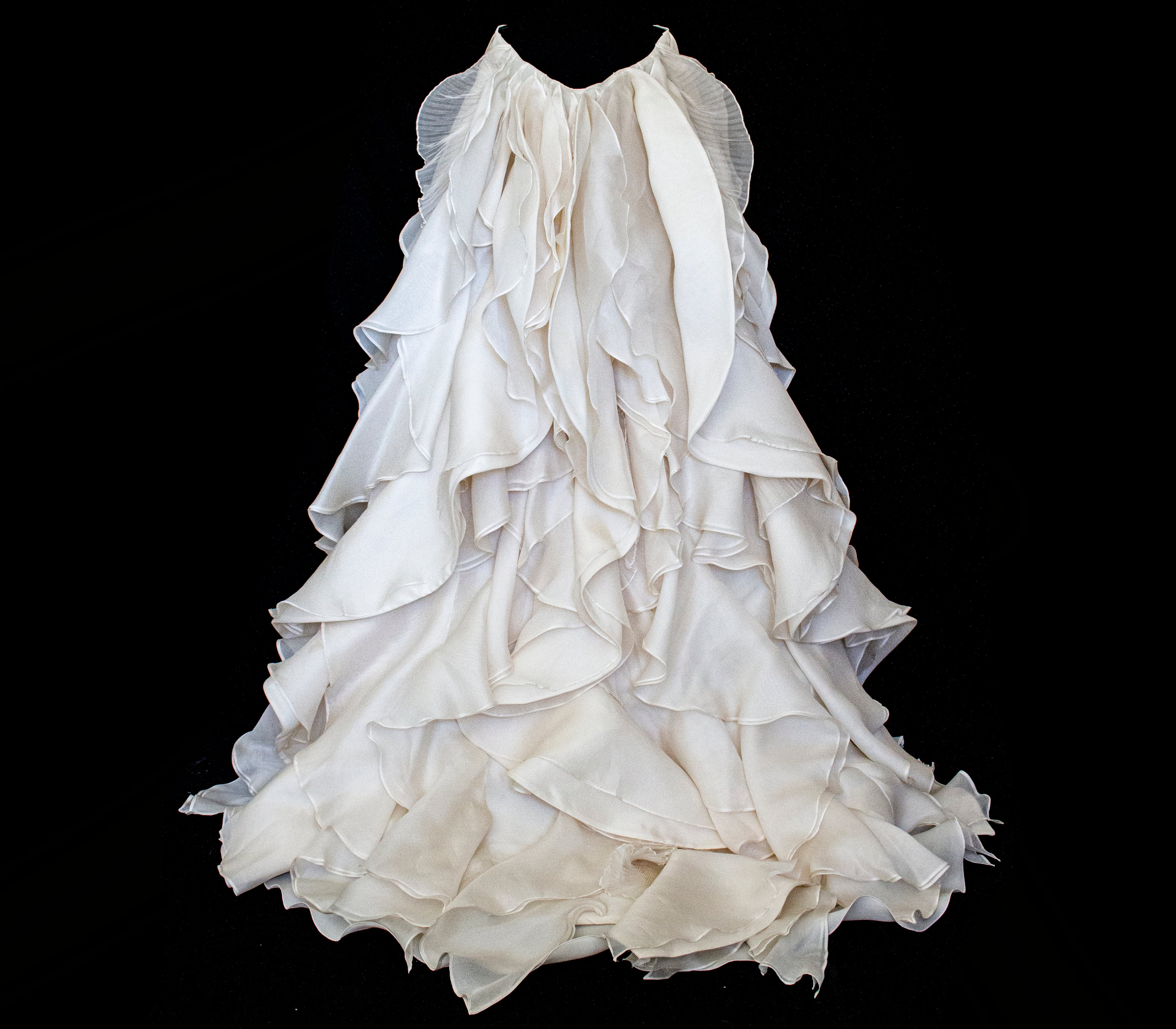 320 - LUXURY PURE SILK VINTAGE BRIDAL GOWN: A-LINE LACE DRESS WITH DETACHABLE RUFFLED CAPE