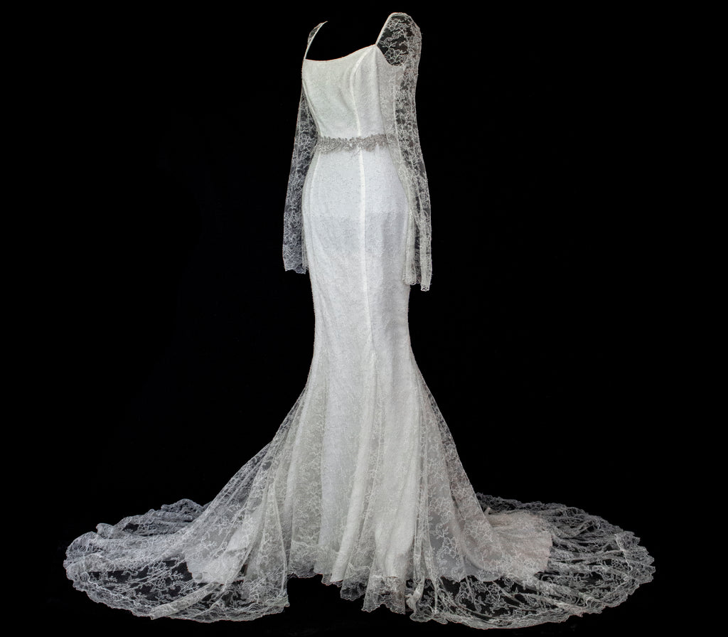 Vintage Chantilly Lace Mermaid Wedding Dress | Full Train Gown - 379