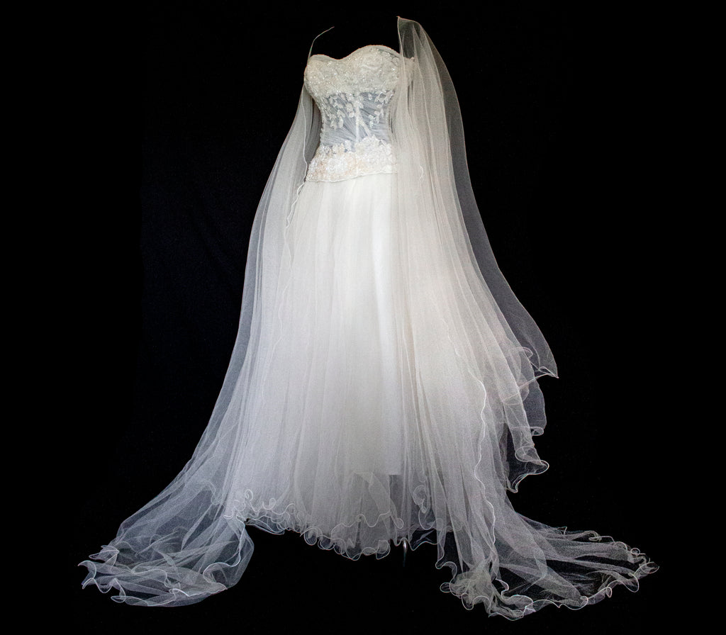 361 - VINTAGE PRINCESS WEDDING DRESS: ECRU SILK TULLE GOWN WITH EMBROIDERED STRAPLESS BODICE