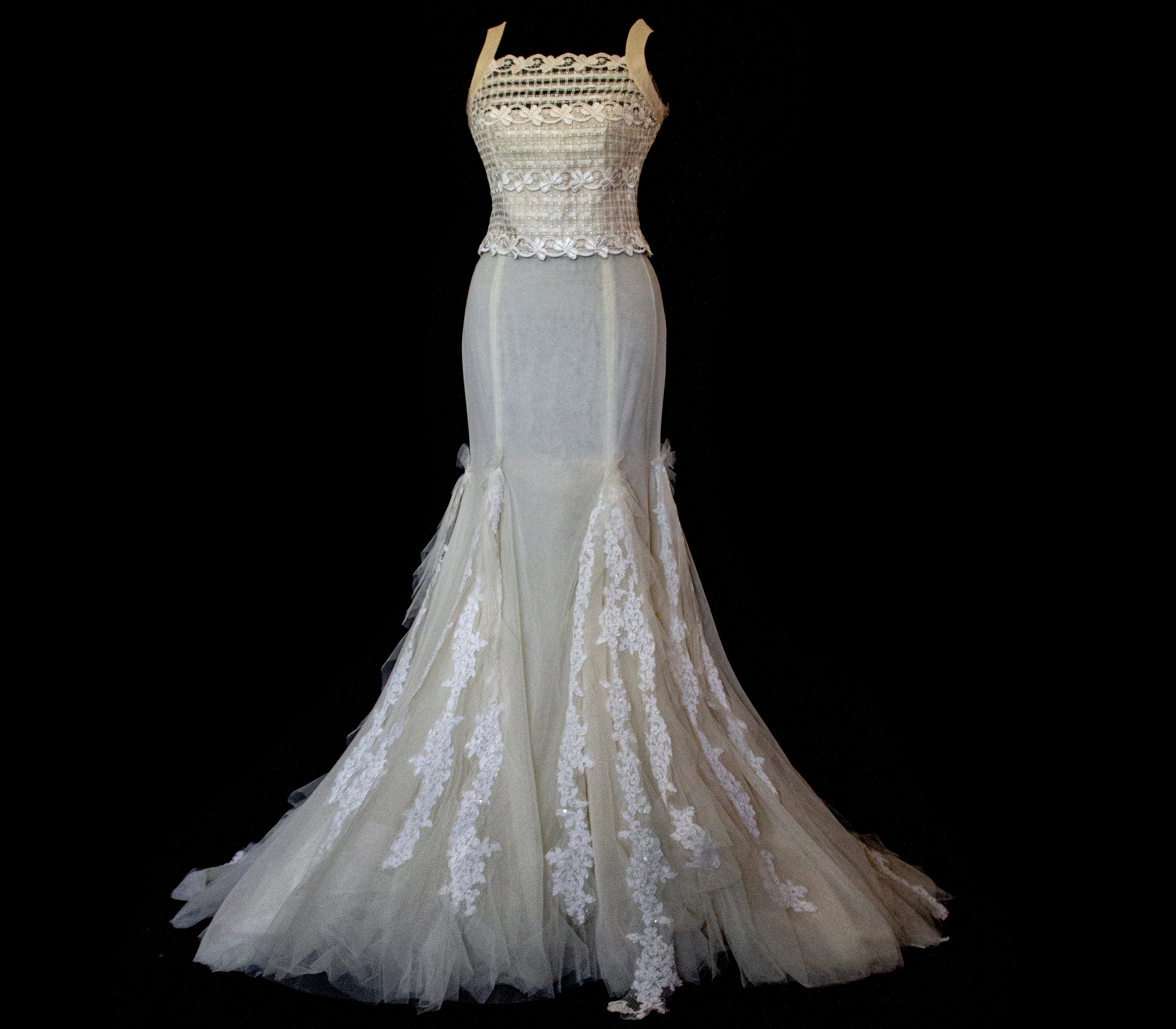 364 - VINTAGE 90s UPCYCLED TULLE AND MACRAME WEDDING DRESS: 2-PIECE ROMANTIC GOWN WITH FLOREAL LACE