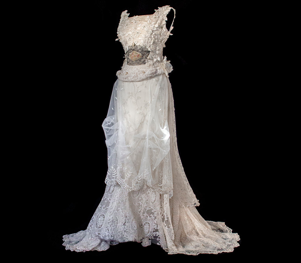 343 - UNIQUE UPCYCLED LACE WEDDING DRESS: VINTAGE BOHO BRIDAL GOWN, 50S 70S SILK EMBROIDERY, GOLD & SILVER LUXURY SUSTAINABLE WEDDING DRESS - Vague atelier