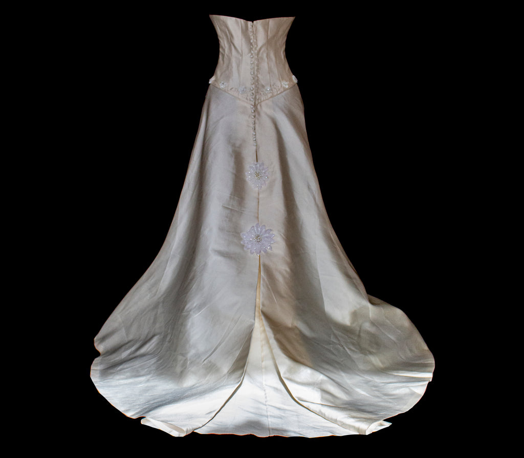 327 - MINIMALIST VINTAGE SILK MIKADO SHEATH: ICE JEWEL EMBROIDERY & FLOWY LONG TRAIN - Vague atelier