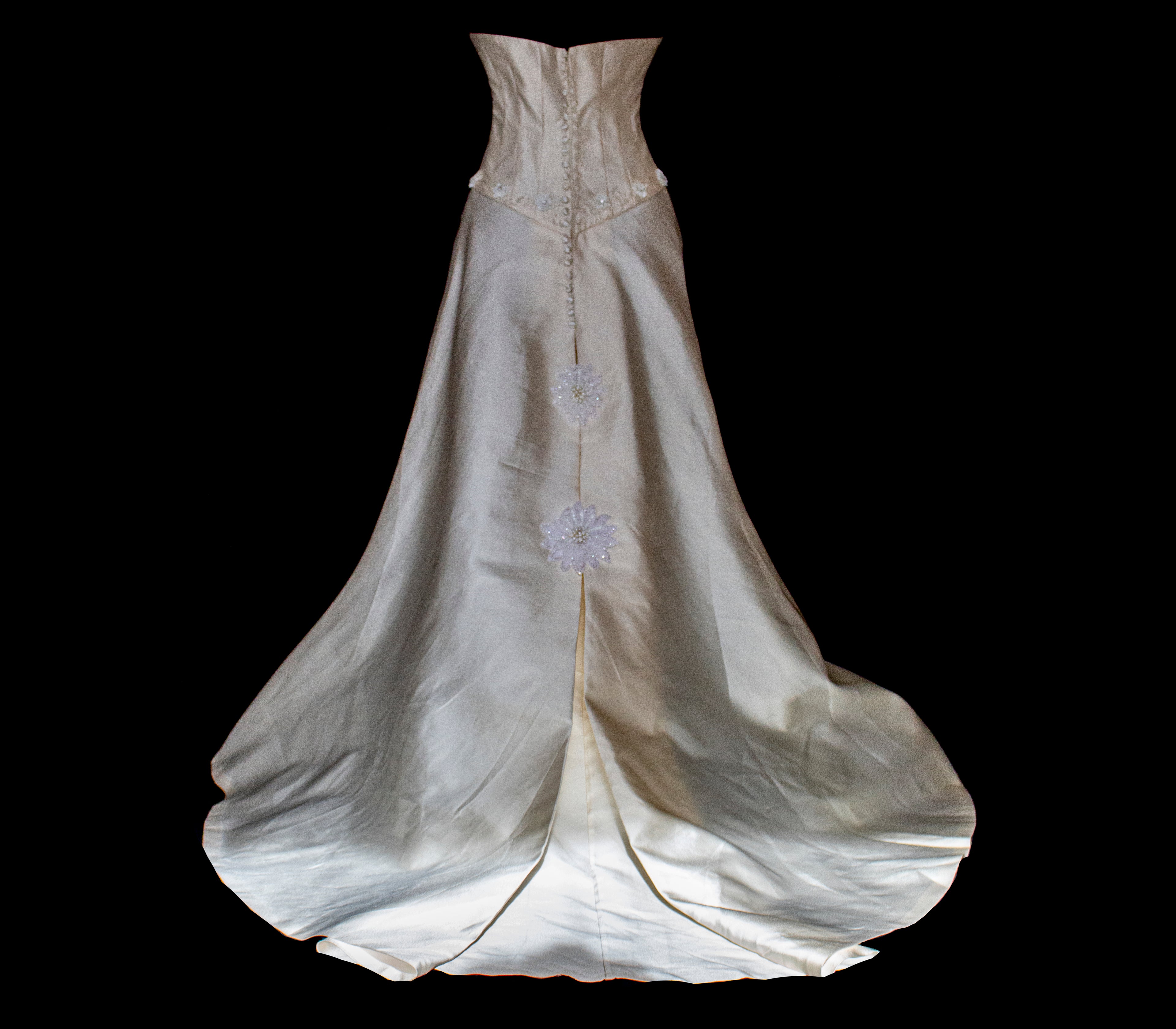 327 - MINIMALIST VINTAGE SILK MIKADO SHEATH: ICE JEWEL EMBROIDERY & FLOWY LONG TRAIN - Vague atelier